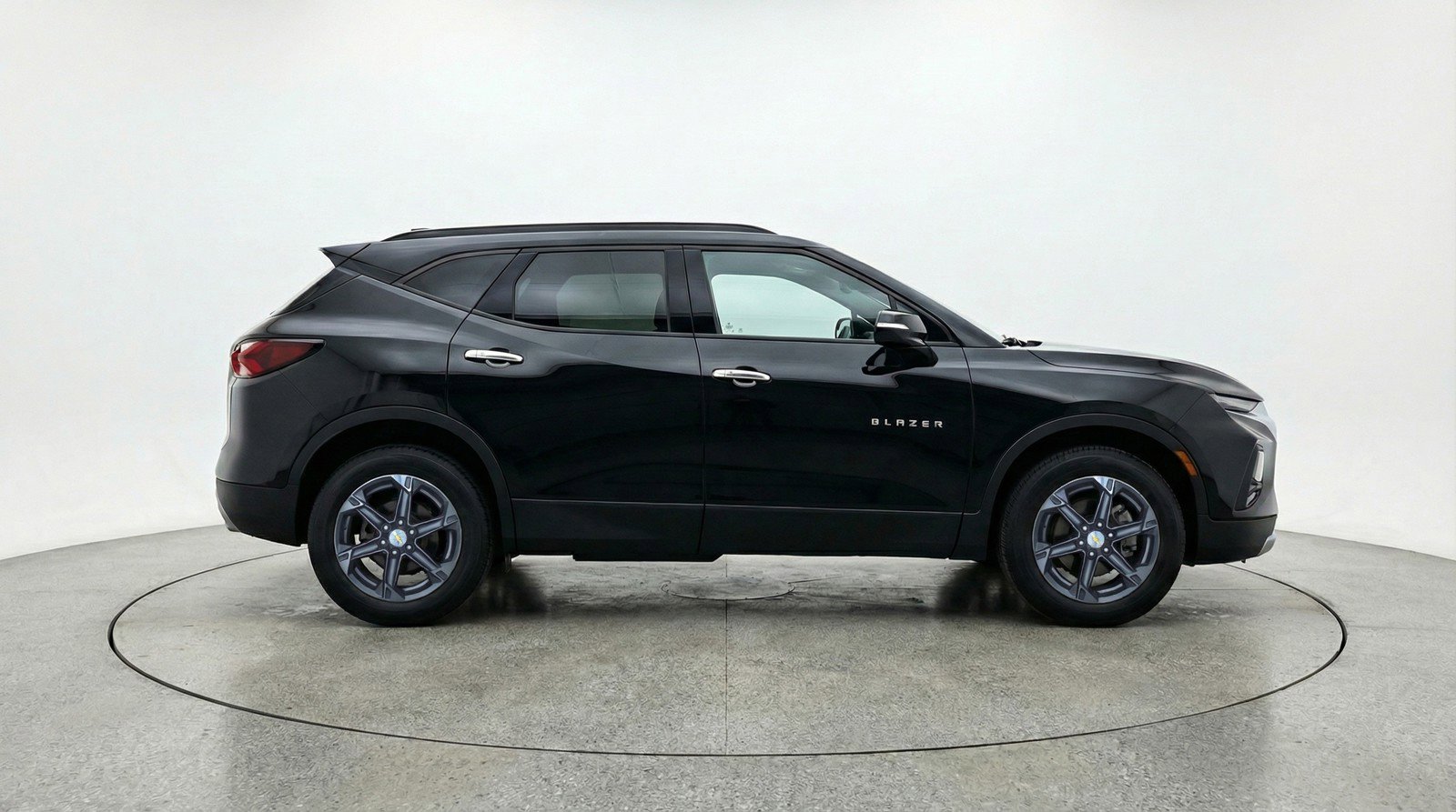 Used 2025 Chevrolet Blazer LT image 11