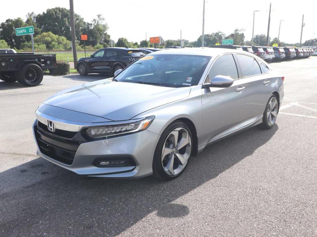 Used 2018 Honda Accord Touring image 3