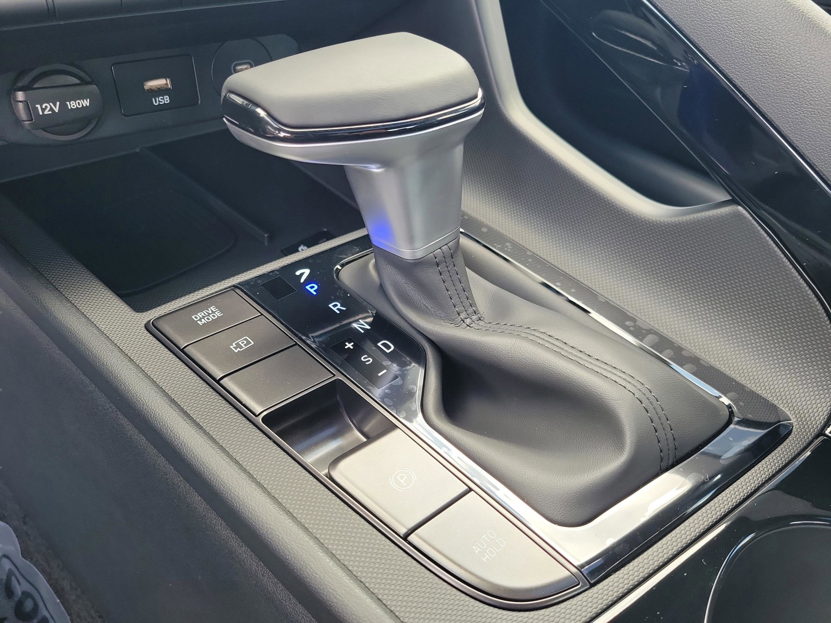 New 2026 Hyundai Elantra SEL Sport image 23