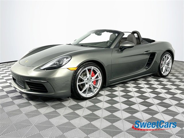 Used 2024 Porsche 718 Boxster S image 3