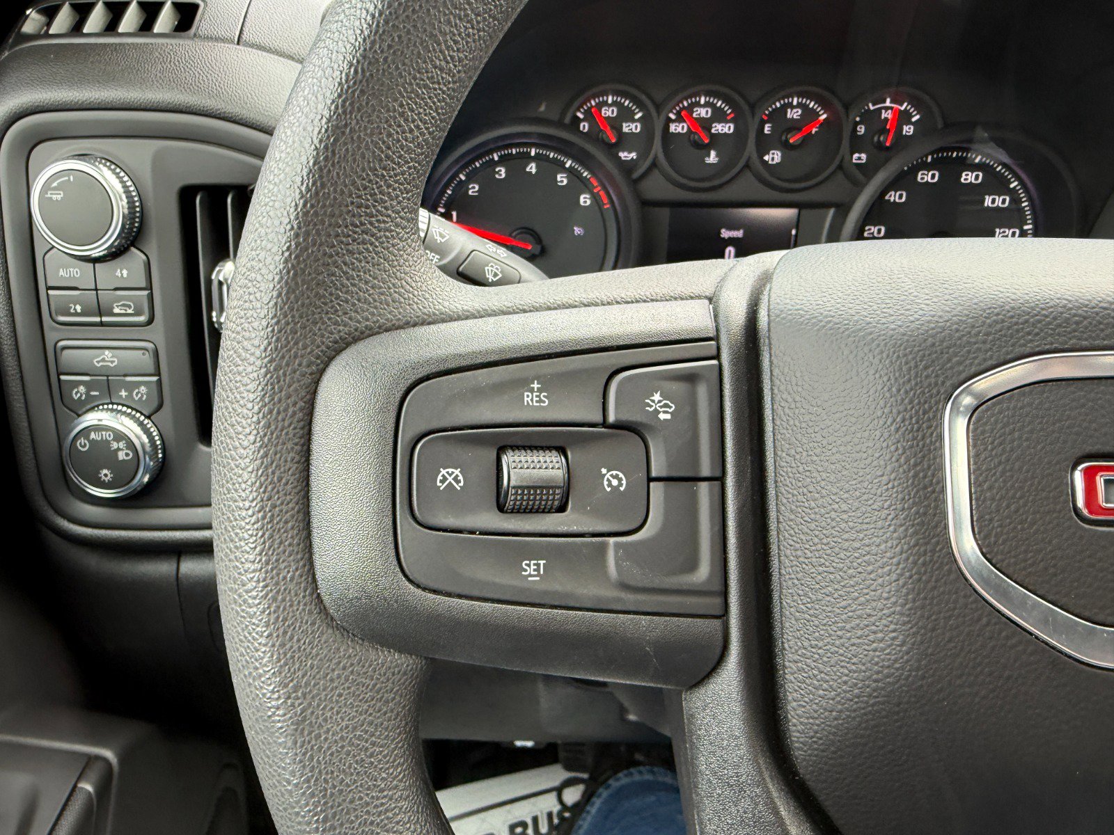 New 2026 GMC Sierra 1500 Pro image 24