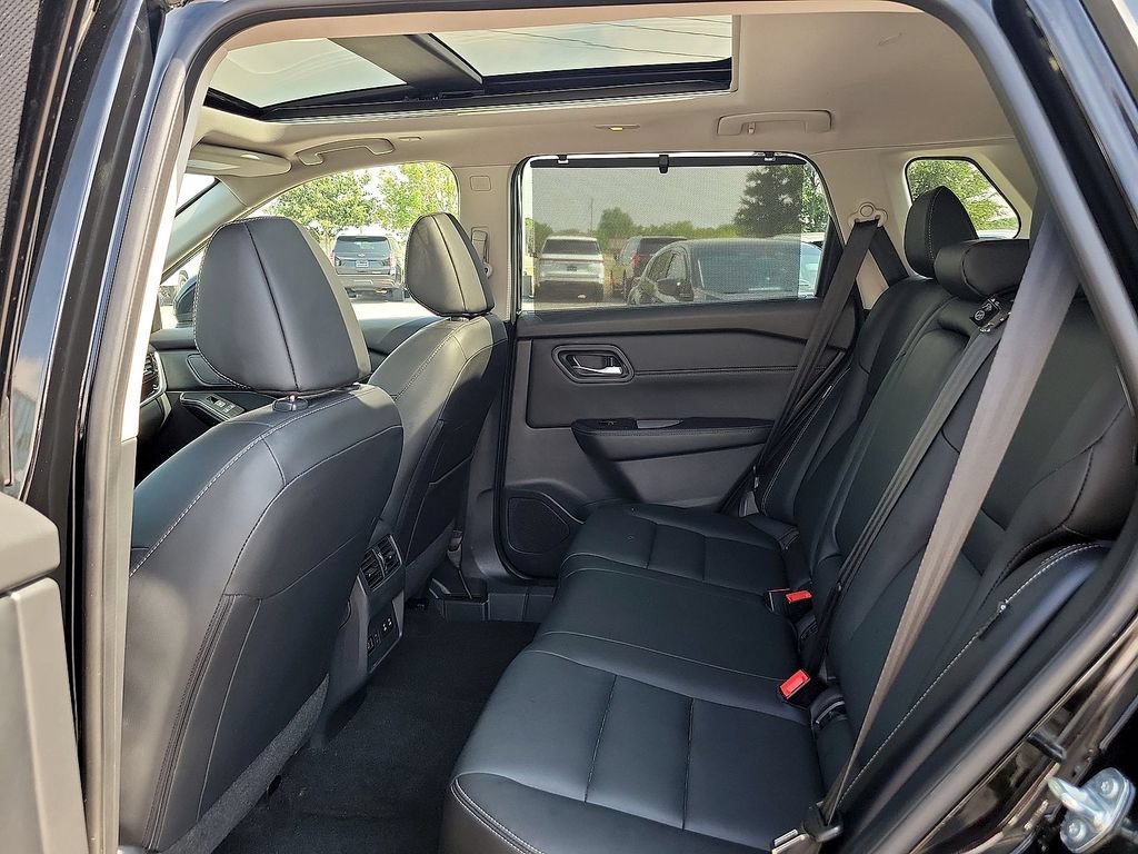 Used 2024 Nissan Rogue SL w/ SL Premium Package FWD image 13