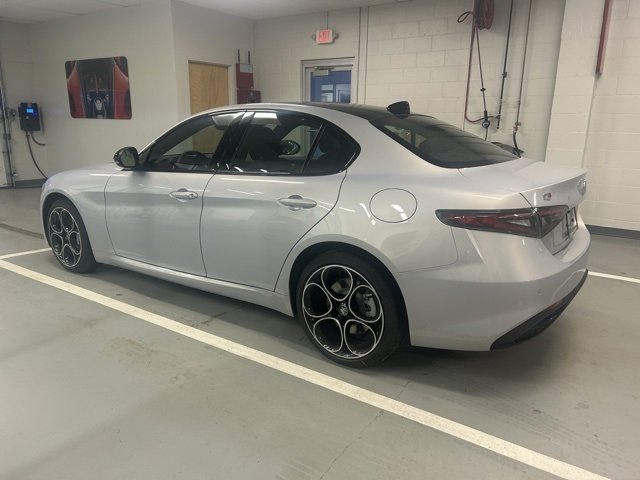 New 2025 Alfa Romeo Giulia AWD w/ Driving Assist Package image 7