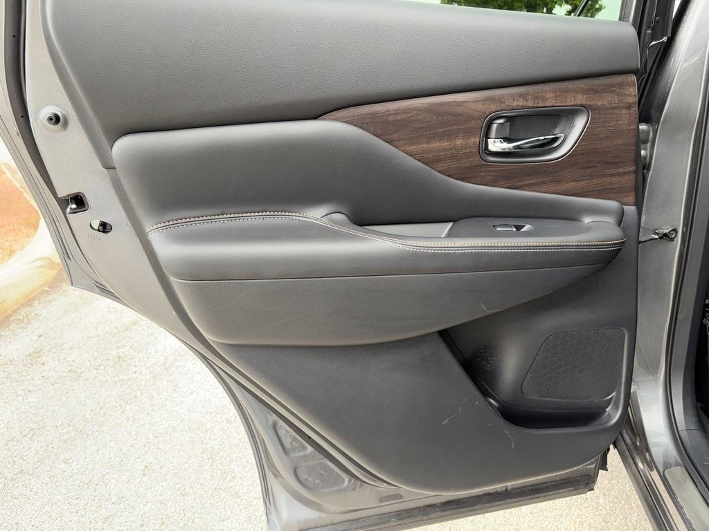 Used 2024 Nissan Murano Platinum w/ Cargo Package FWD image 28