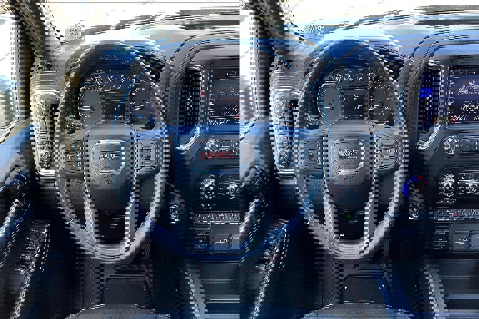 Used 2022 GMC Sierra 2500 AT4 image 5