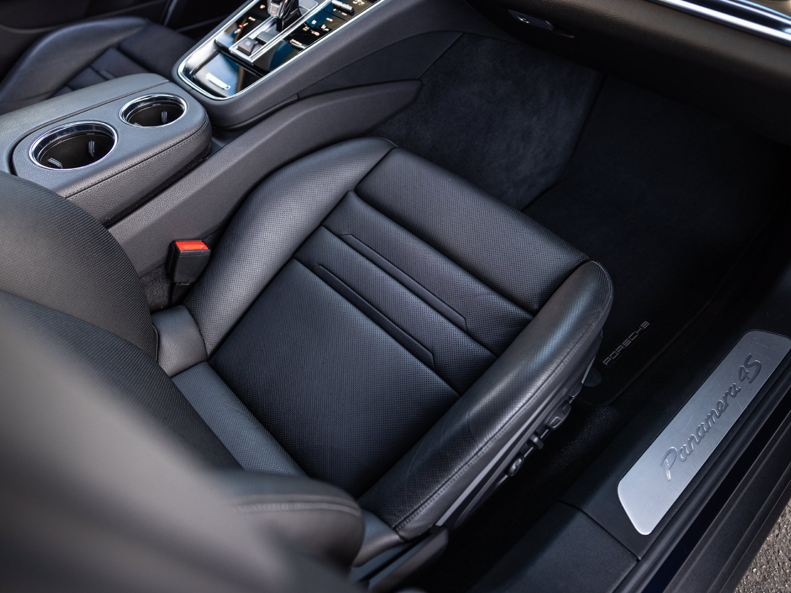 Certified 2022 Porsche Panamera 4S AWD/4WD image 50