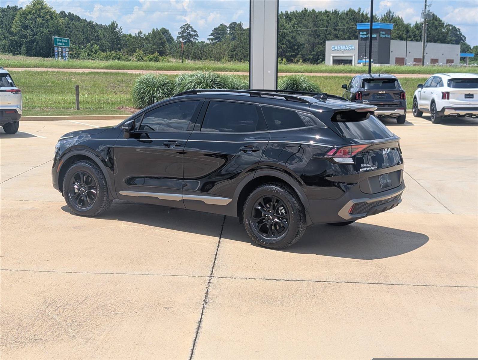 Used 2024 Kia Sportage X-Pro AWD/4WD image 3
