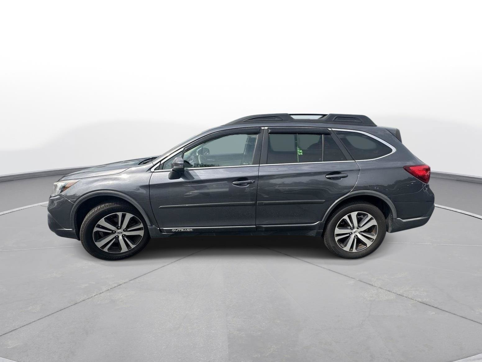 Used 2019 Subaru Outback 2.5i Limited AWD/4WD image 9
