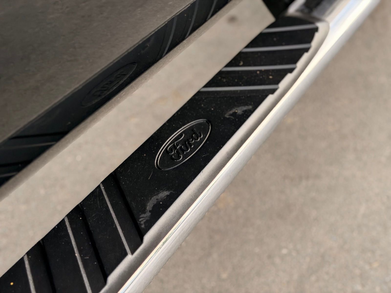 Used 2015 Ford F250 King Ranch w/ King Ranch w/Chrome Package image 44