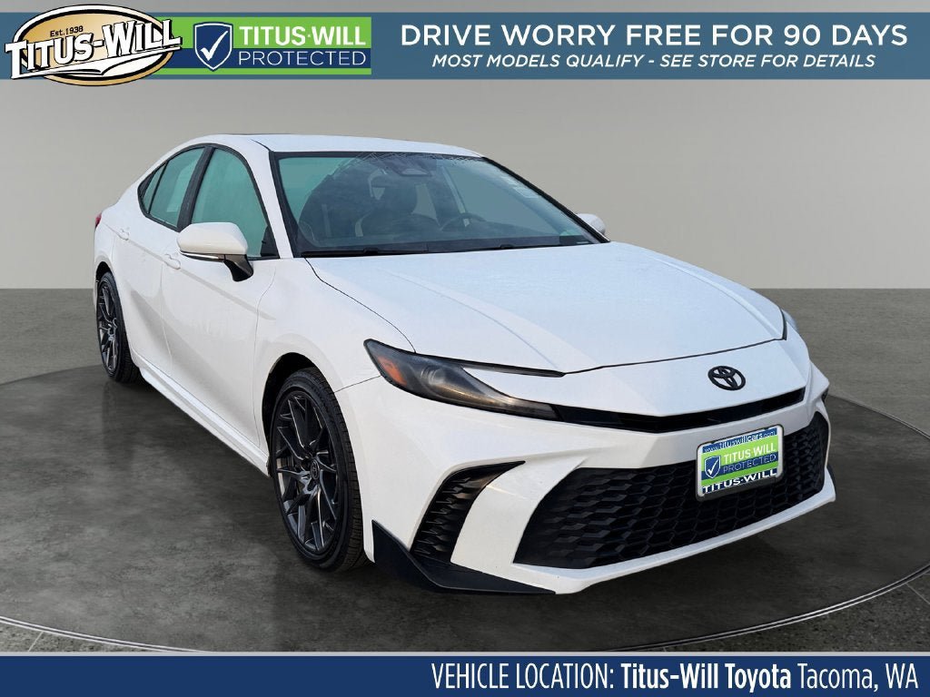 Used 2026 Toyota Camry SE FWD image 1
