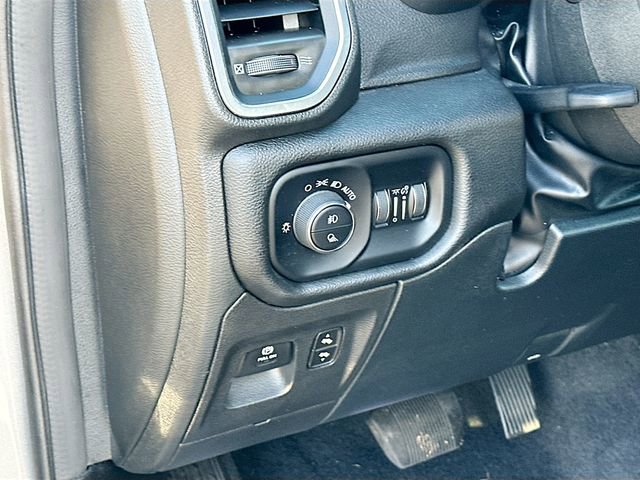 Used 2025 RAM 1500 Laramie image 10