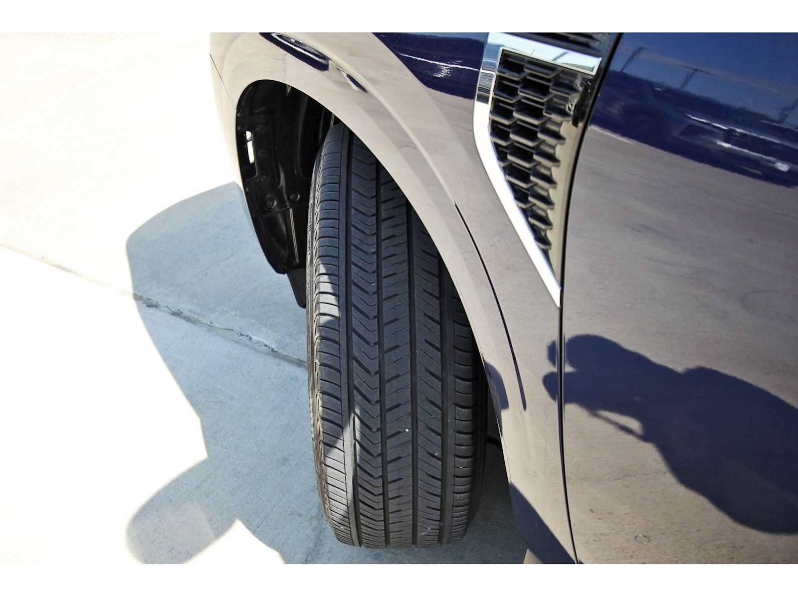 Used 2025 Nissan Armada Platinum RWD image 27
