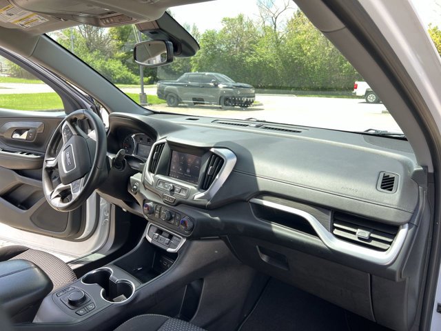 Used 2022 GMC Terrain SLE w/ Driver Convenience Package image 29