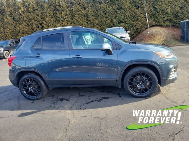 Used 2022 Chevrolet Trax LT w/ Premium Seat Package image 8