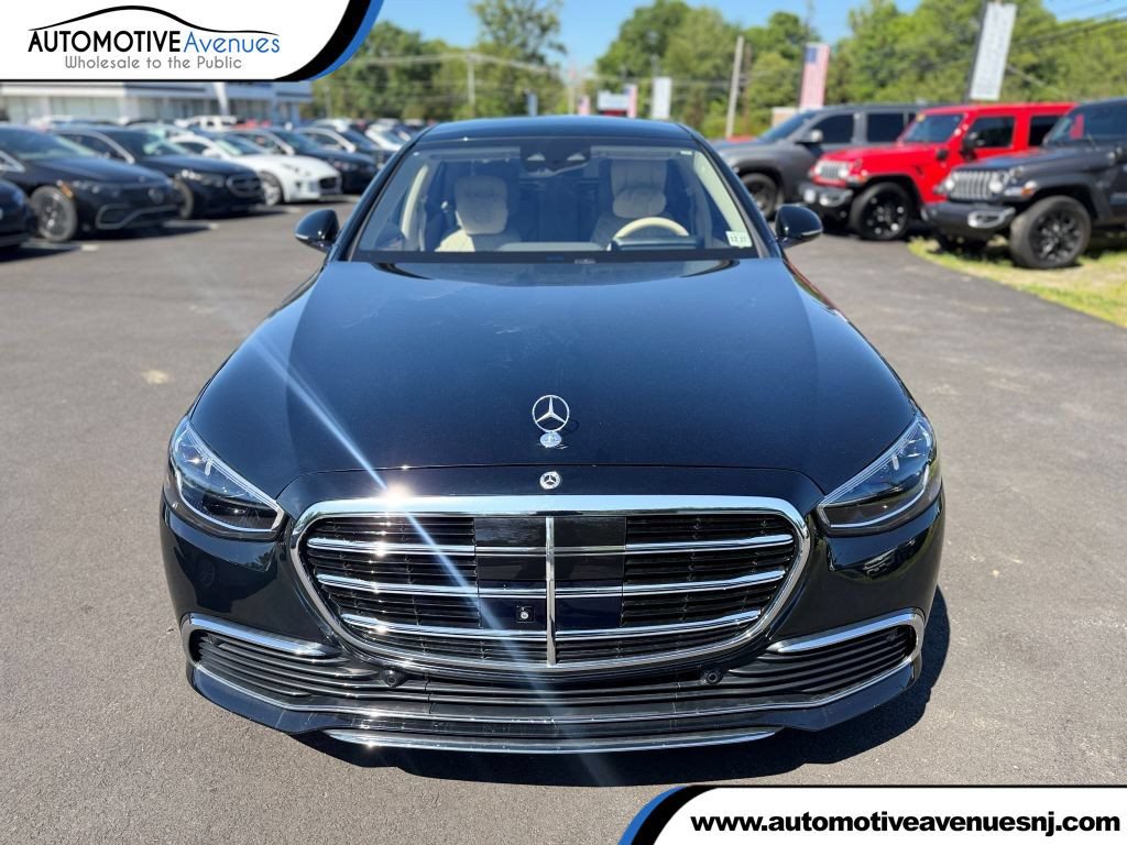 Used 2023 Mercedes-Benz S 580 4MATIC Sedan image 1