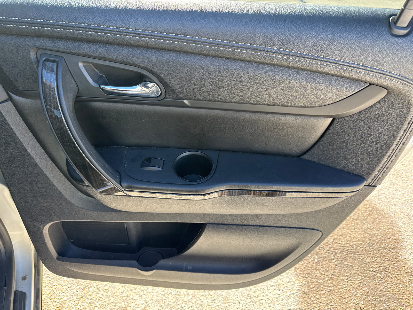 Used 2016 GMC Acadia SLT w/ Open Road Package image 12