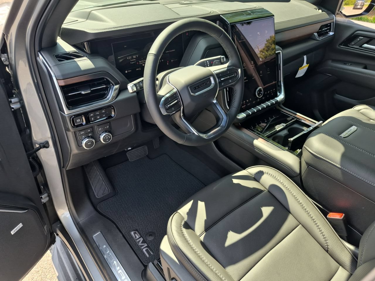 New 2026 GMC Yukon Denali AWD/4WD image 10