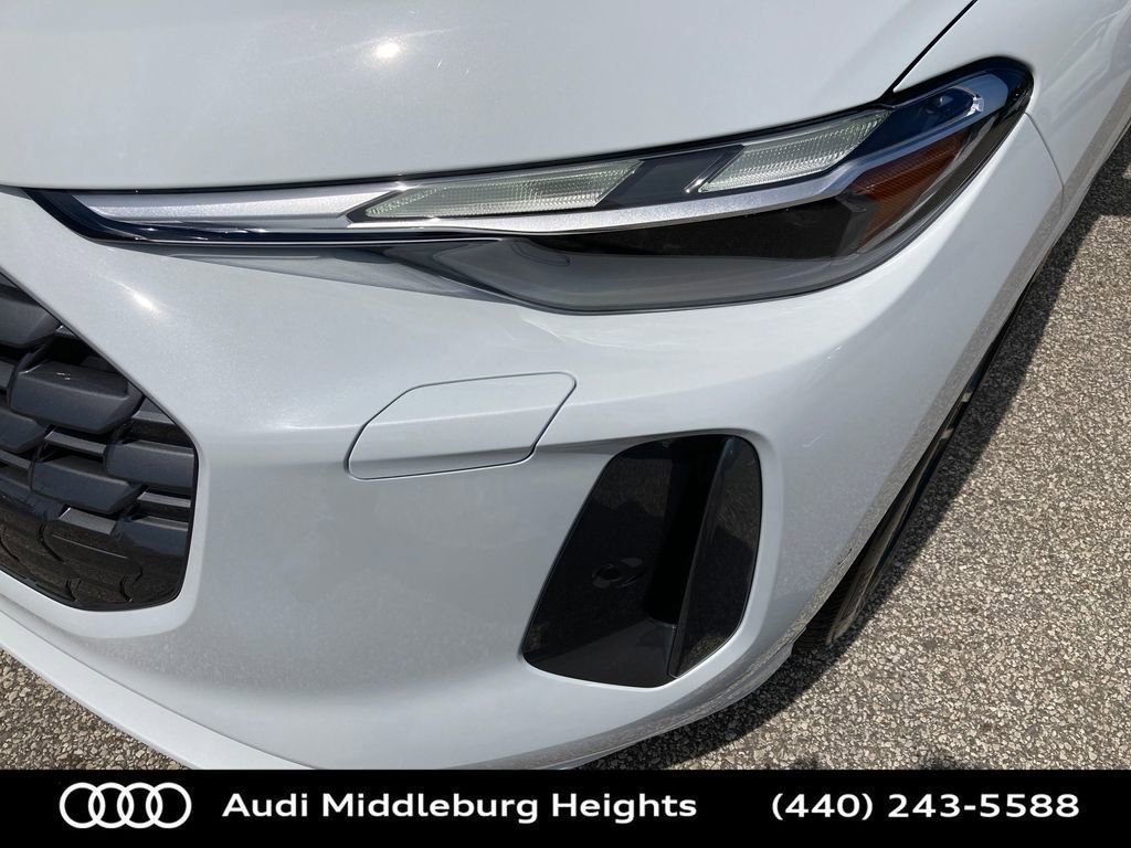 Used 2025 Audi Q5 Premium w/ Convenience Package image 20