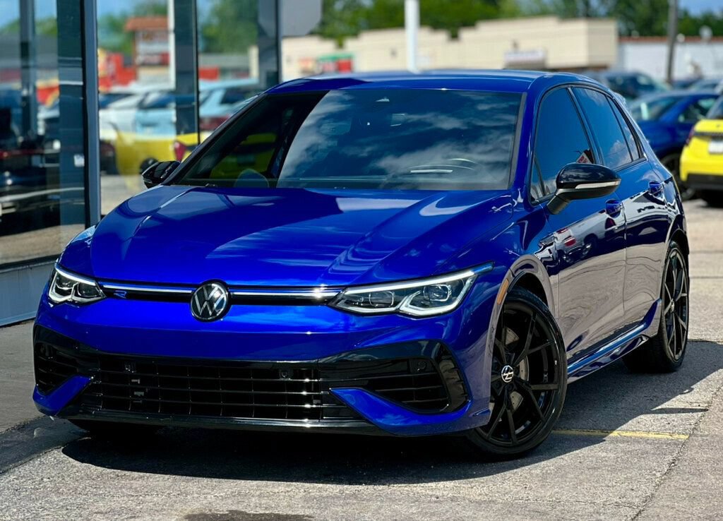 Used 2023 Volkswagen Golf 20th Anniversary Edition AWD/4WD image 29