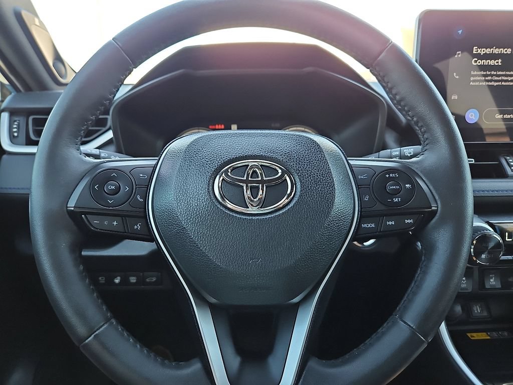 Used 2023 Toyota RAV4 XSE AWD/4WD image 30