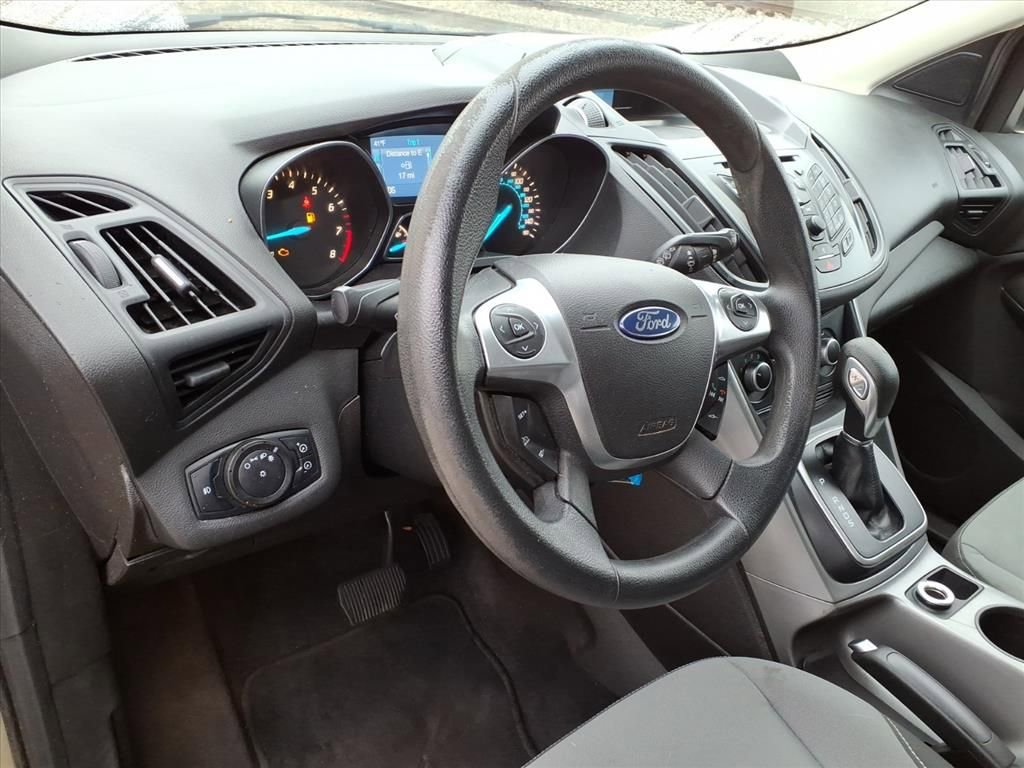 Used 2013 Ford Escape SE image 16