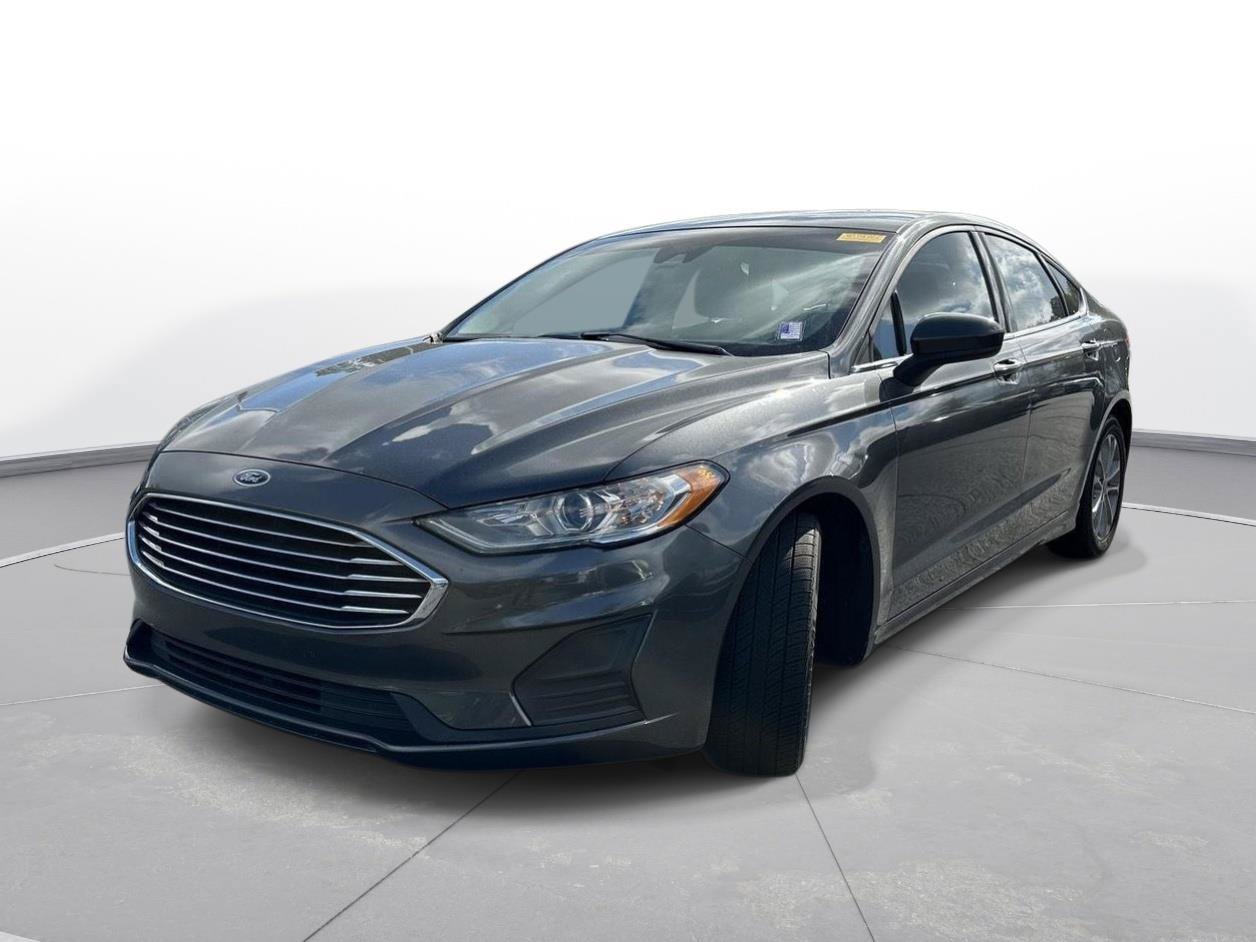Used 2019 Ford Fusion SE FWD image 2
