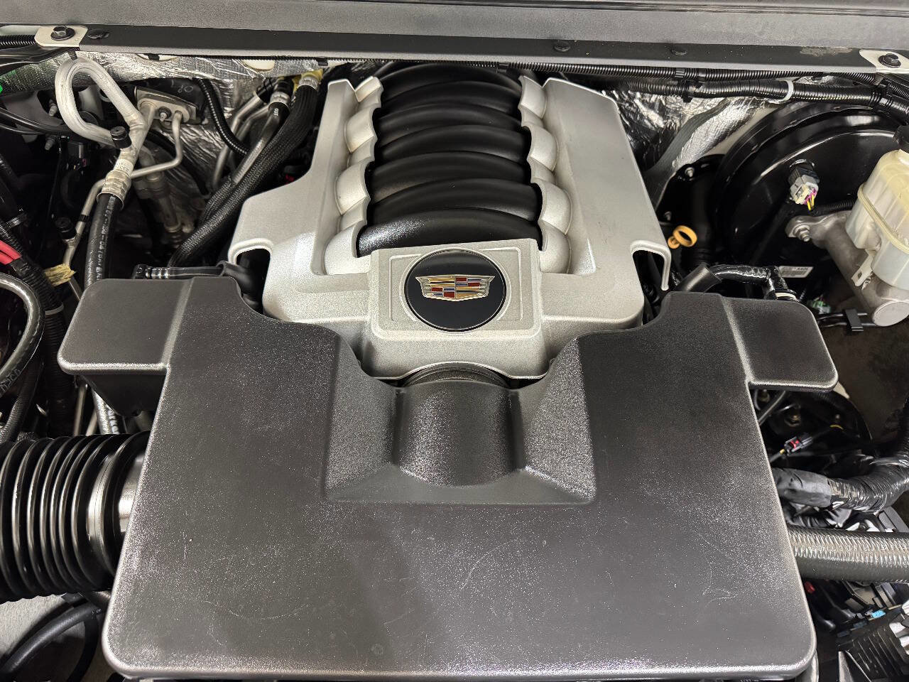 Used 2016 Cadillac Escalade ESV Premium AWD/4WD image 83