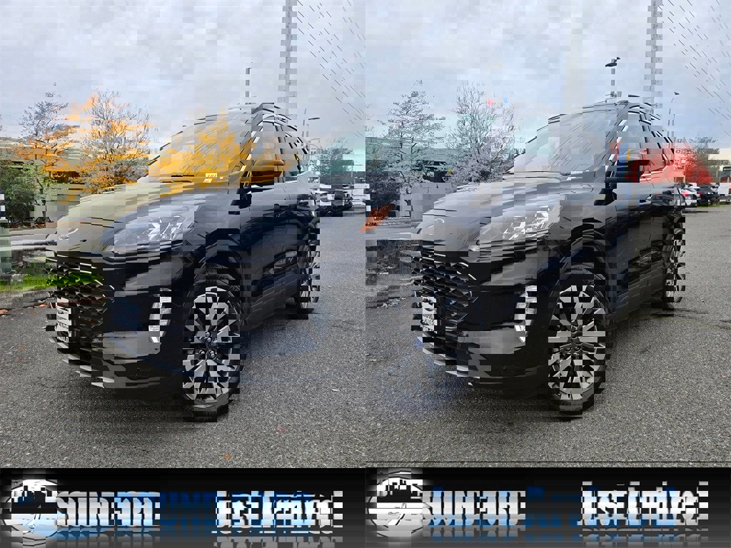 Used 2022 Ford Escape Titanium w/ Class II Trailer Tow Package image 1