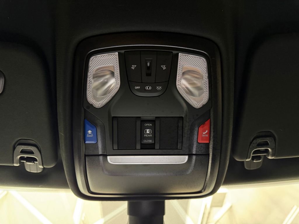 Used 2023 RAM 1500 Big Horn AWD/4WD image 16