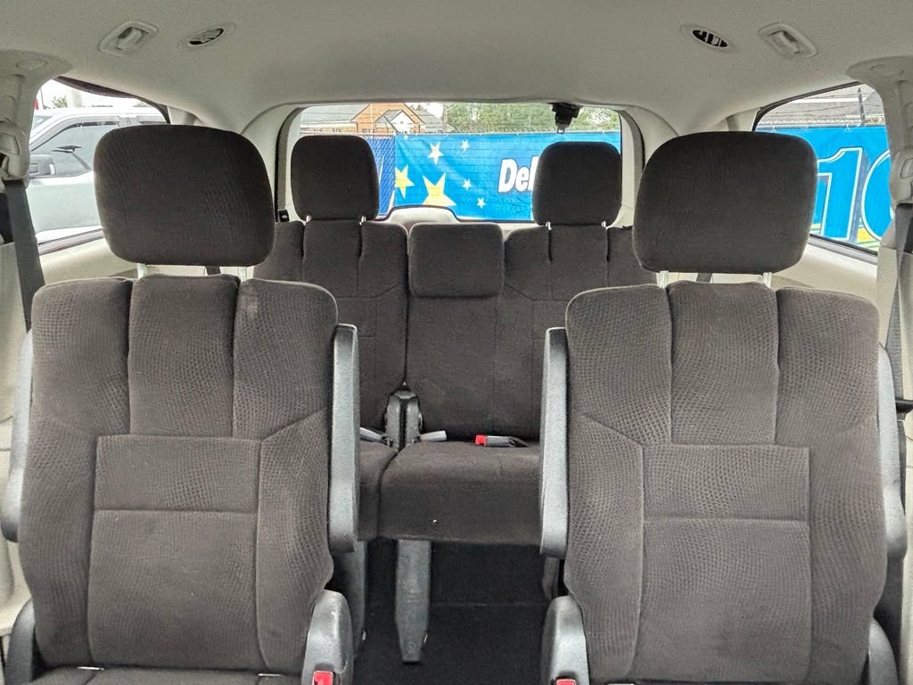 Used 2012 Dodge Grand Caravan Crew FWD image 27