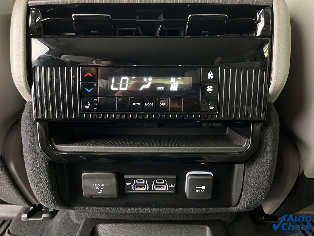 Used 2023 Jeep Wagoneer Series III w/ Convenience Group I image 25