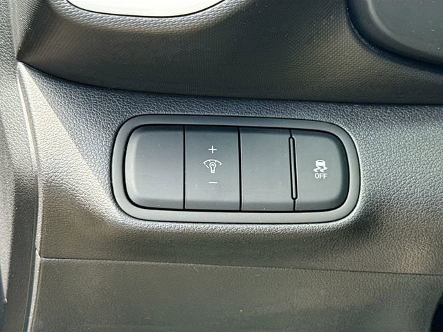 Used 2023 Hyundai Venue Limited w/ Cargo Package FWD image 10