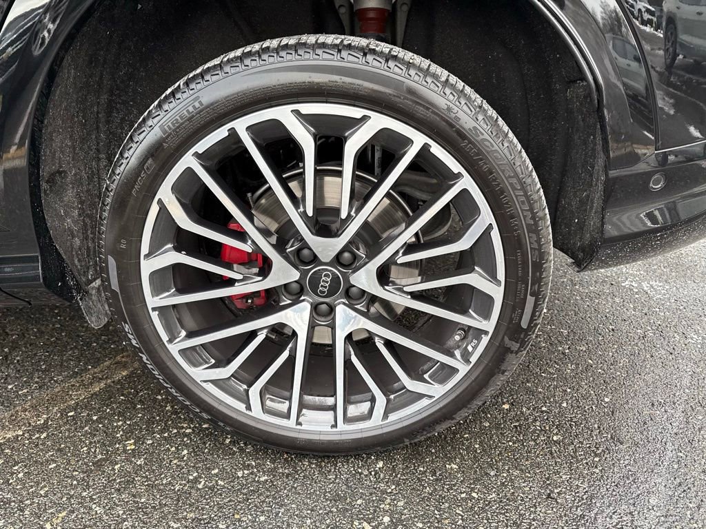 Used 2025 Audi SQ5 Premium Plus w/ Premium Plus Package image 16