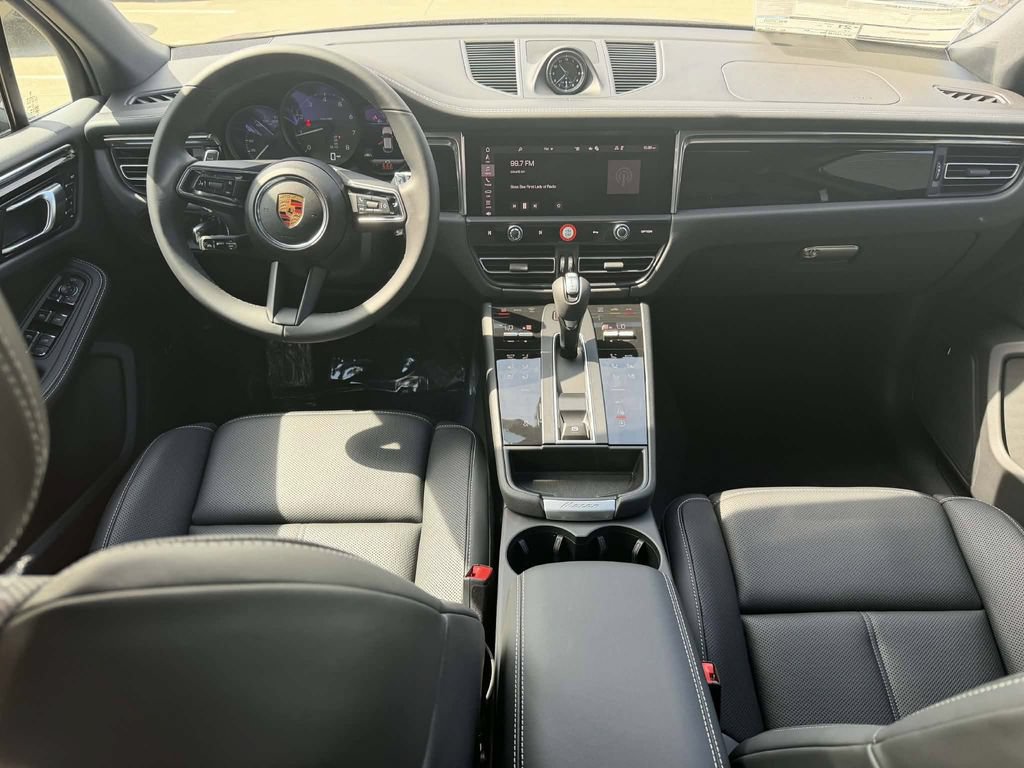 New 2026 Porsche Macan AWD/4WD image 26