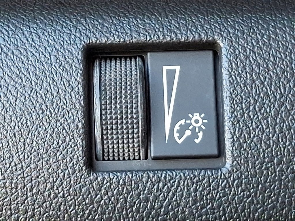 Used 2023 Chevrolet Colorado ZR2 w/ ZR2 Convenience Package III image 24