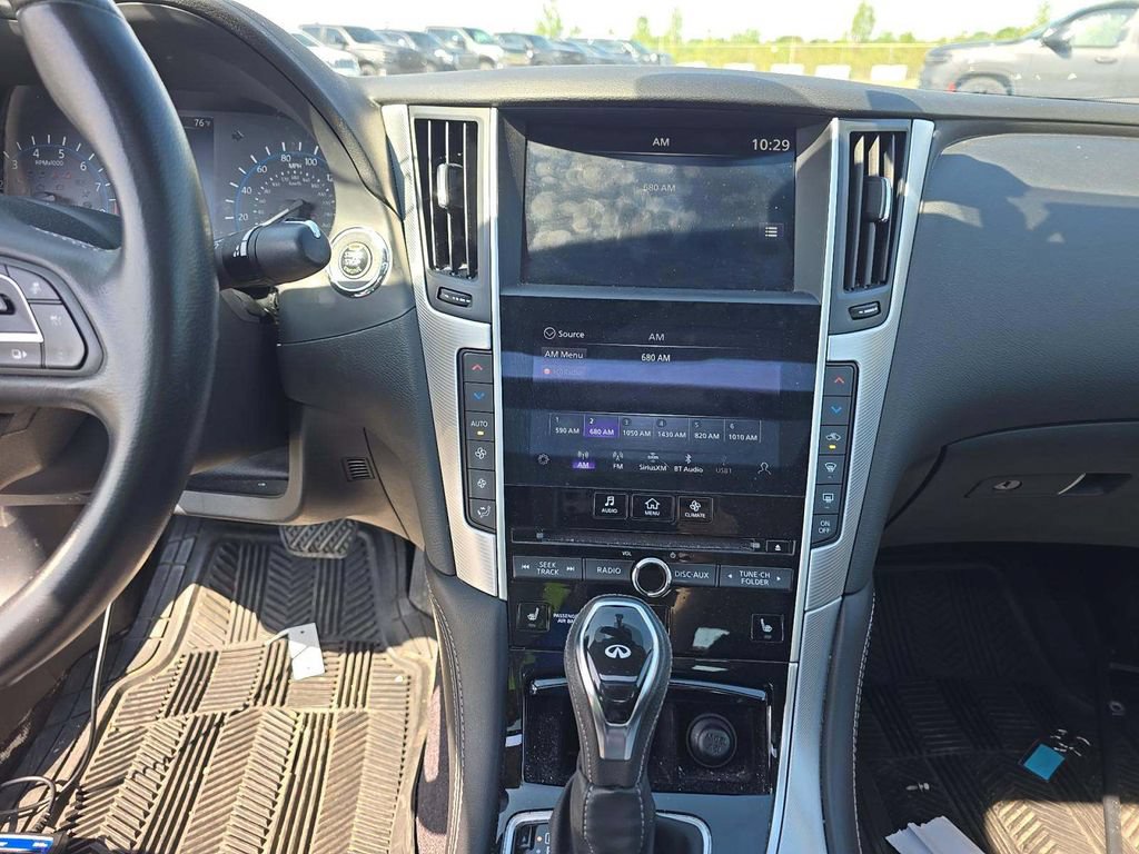 Used 2022 INFINITI Q50 Luxe AWD/4WD image 4
