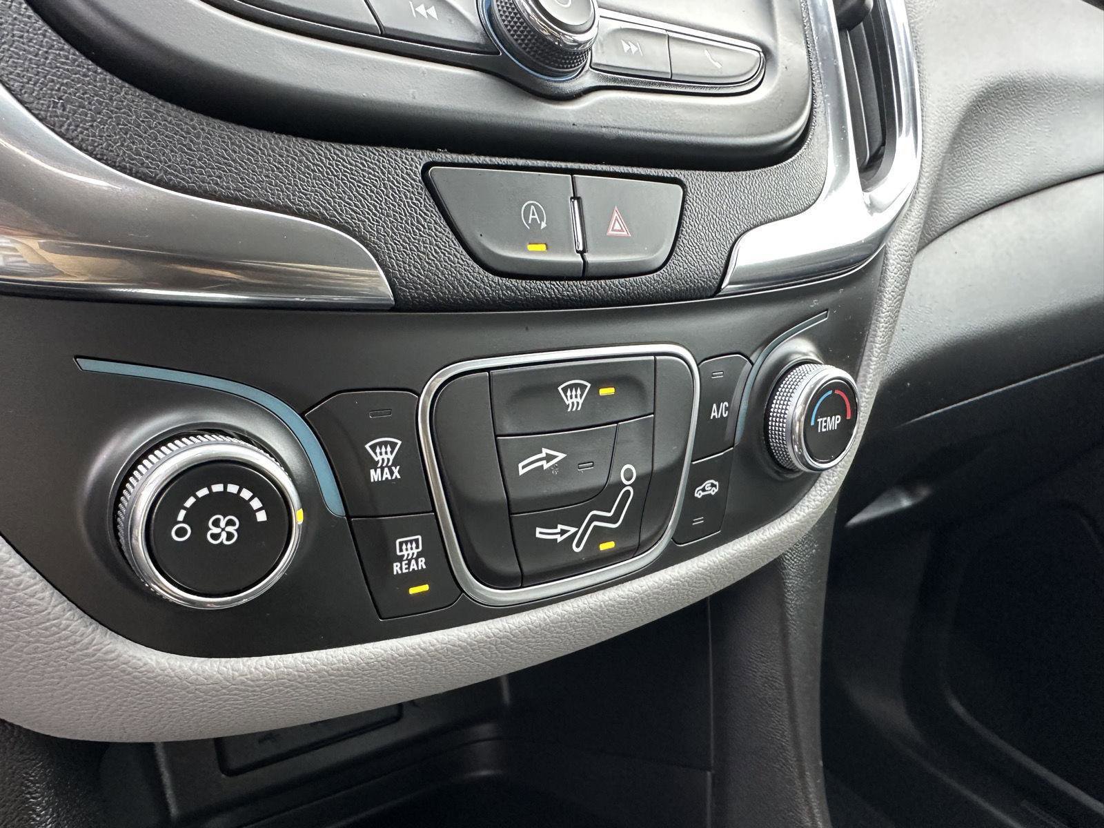 Used 2024 Chevrolet Equinox LS w/ LS Convenience Package image 35