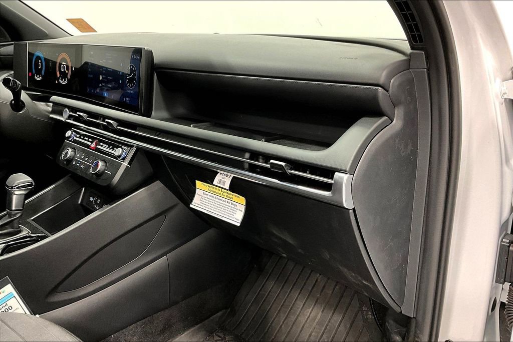 Used 2025 Hyundai Santa Cruz SE image 19