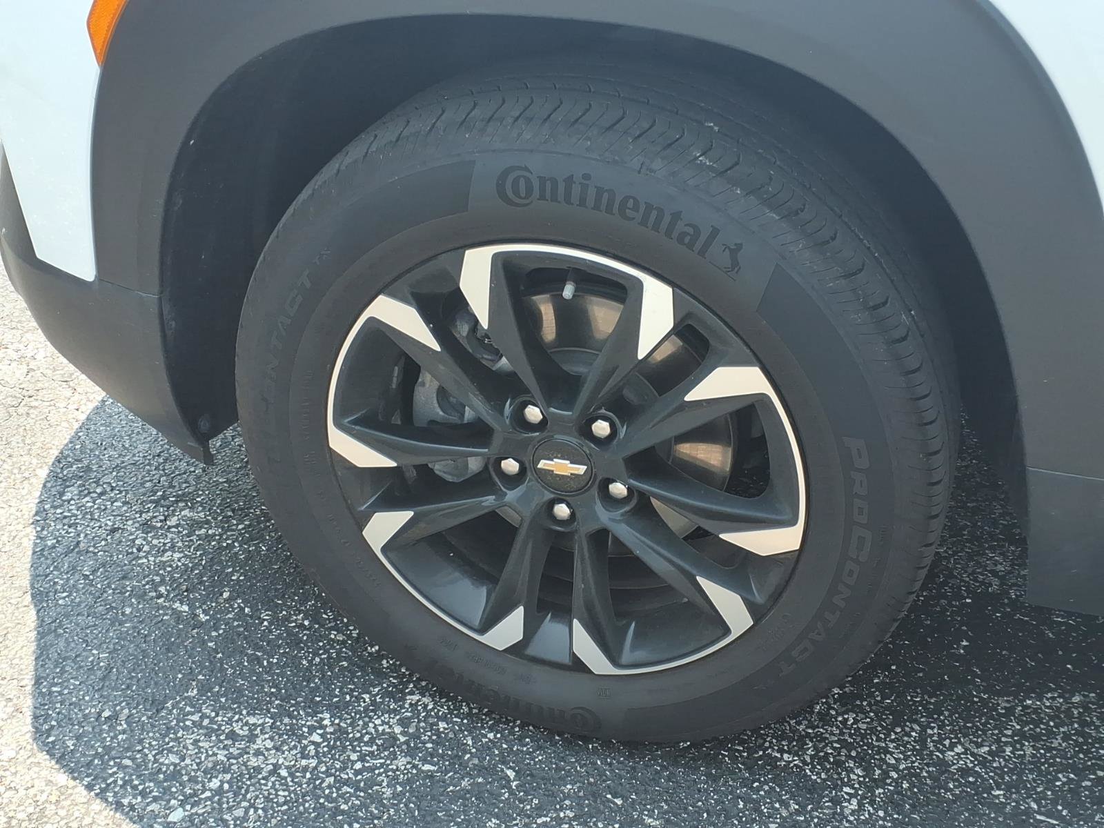 Used 2022 Chevrolet TrailBlazer LT w/ Convenience Package AWD/4WD image 19