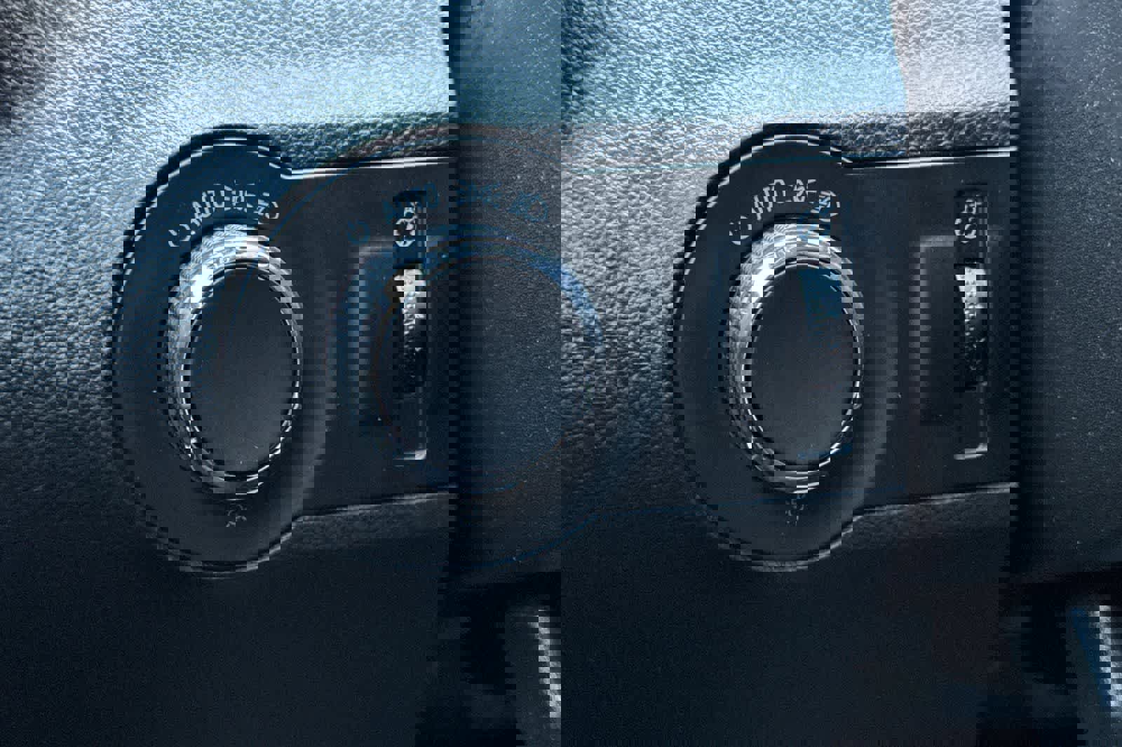 Used 2013 Chevrolet Camaro SS image 30