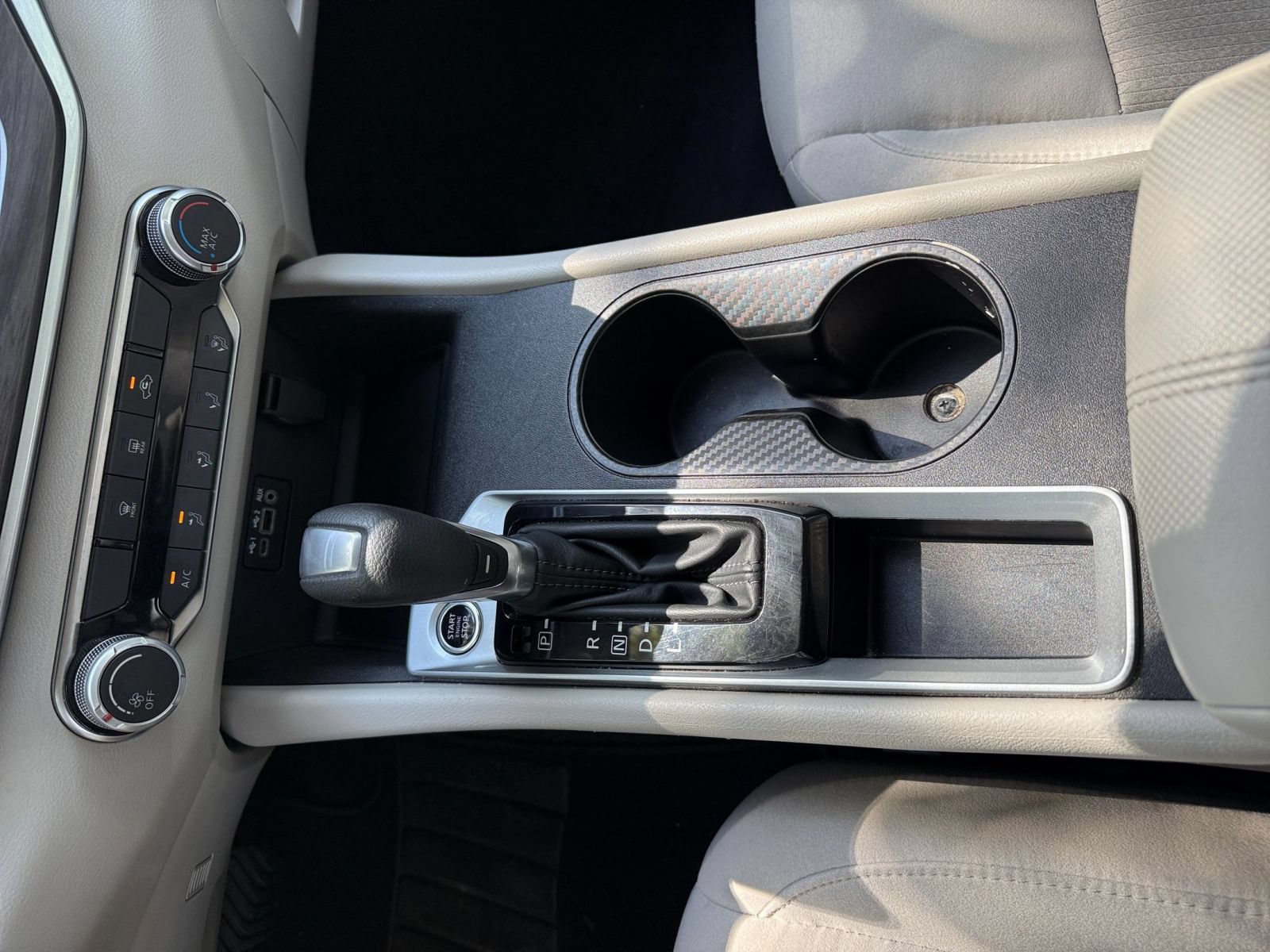 Used 2025 Nissan Altima 2.5 SV FWD image 33