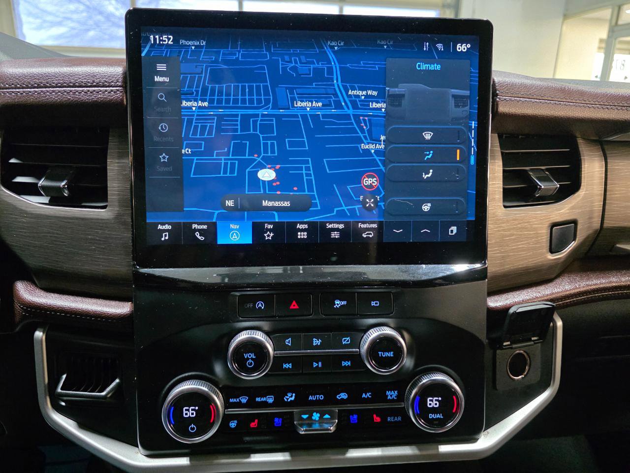 Used 2024 Ford Expedition Max Limited image 37