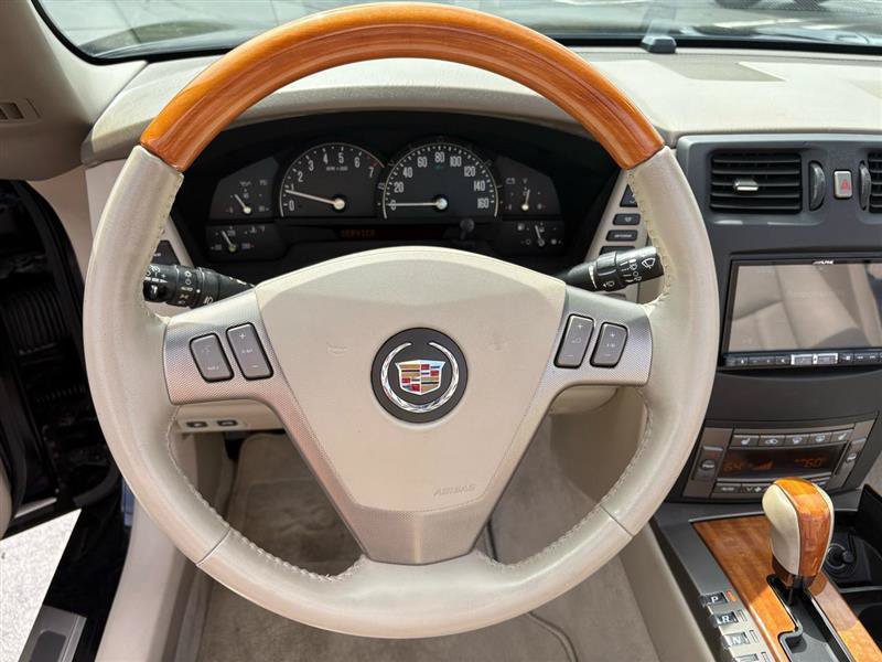 Used 2005 Cadillac XLR RWD image 26