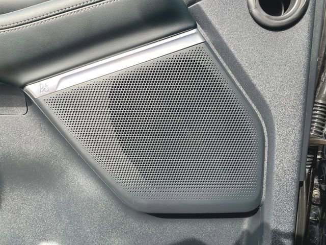 Used 2025 Ford Expedition Platinum image 25