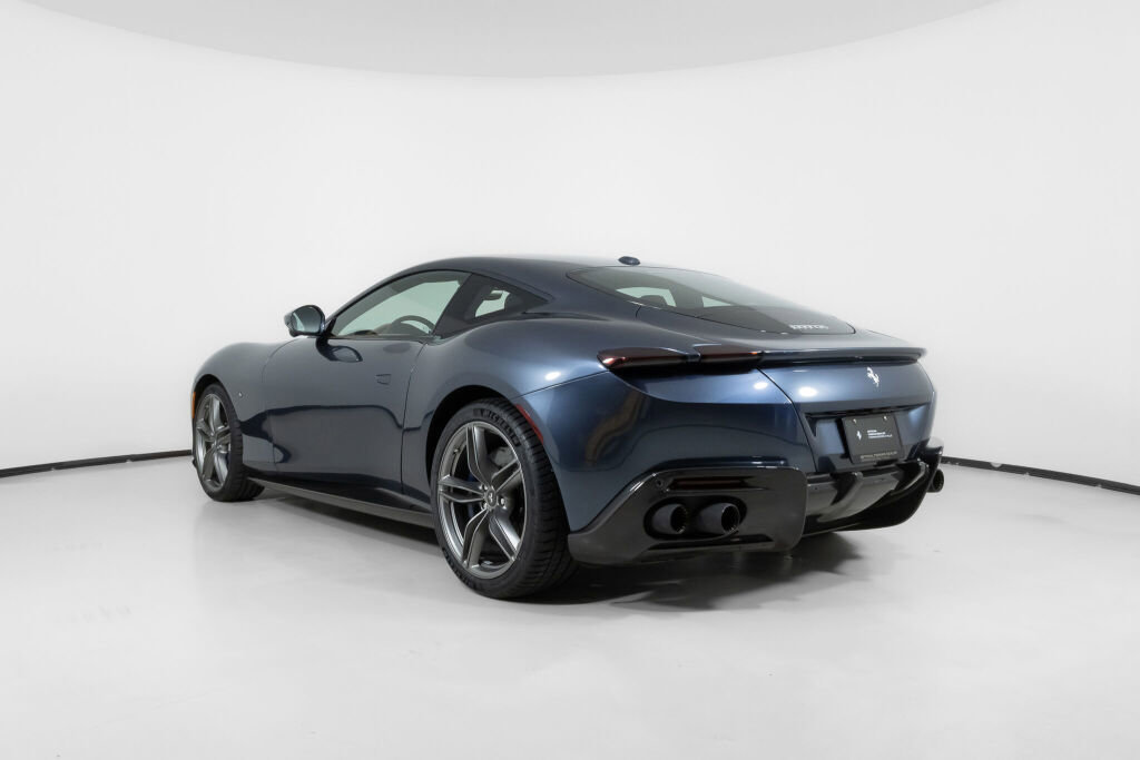 Used 2021 Ferrari Roma image 4