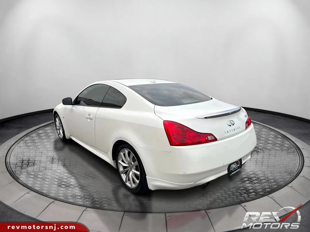 Used 2014 INFINITI Q60 Journey w/ Premium Package RWD image 3