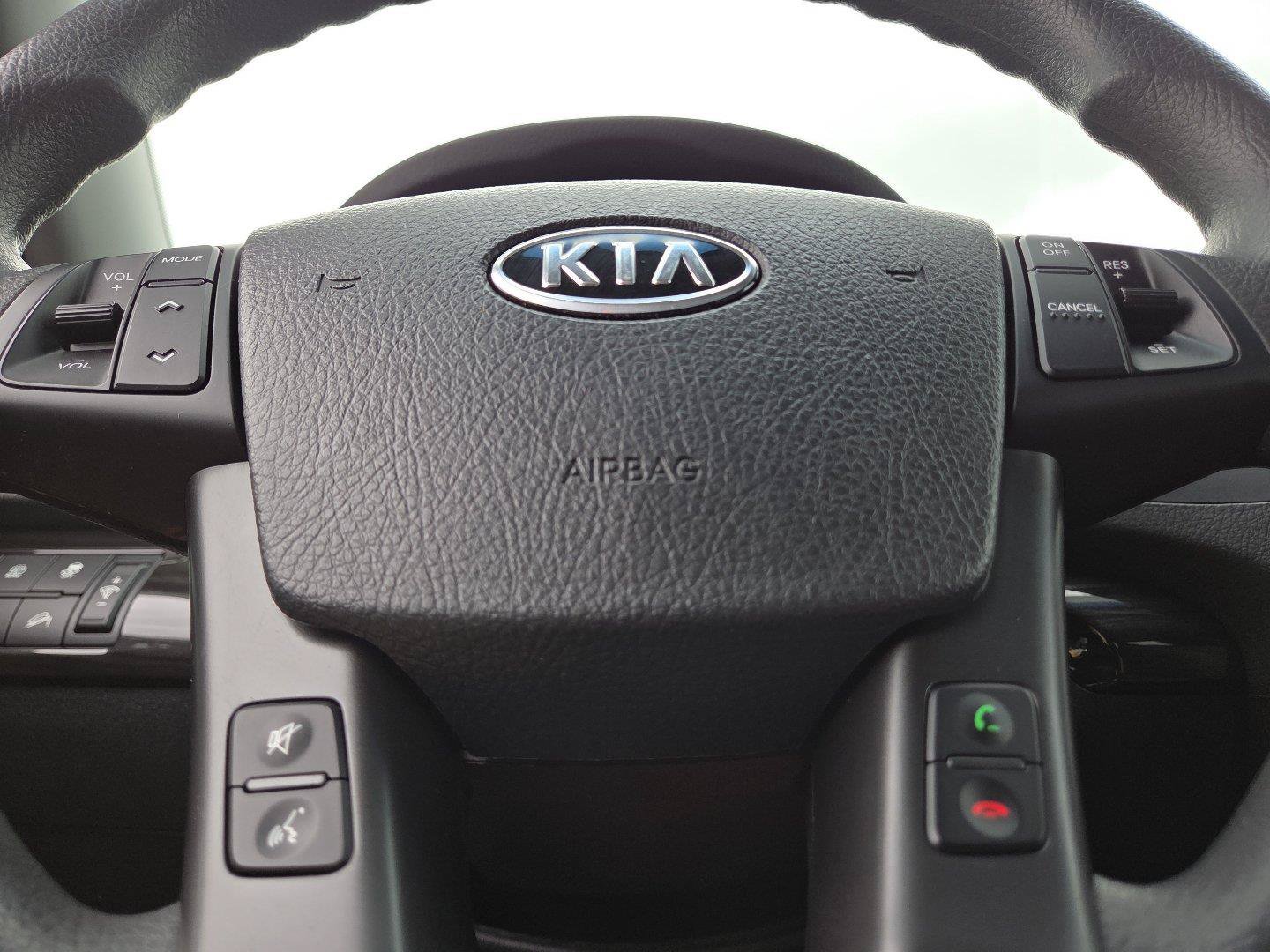 Used 2012 Kia Sorento FWD image 19