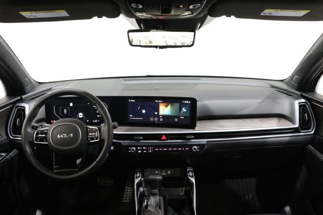 Used 2025 Kia Sorento SX Prestige AWD/4WD image 14