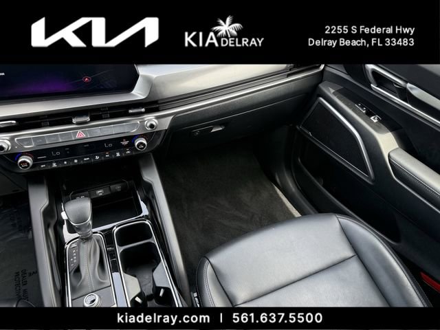 Used 2024 Kia Telluride LX FWD image 13