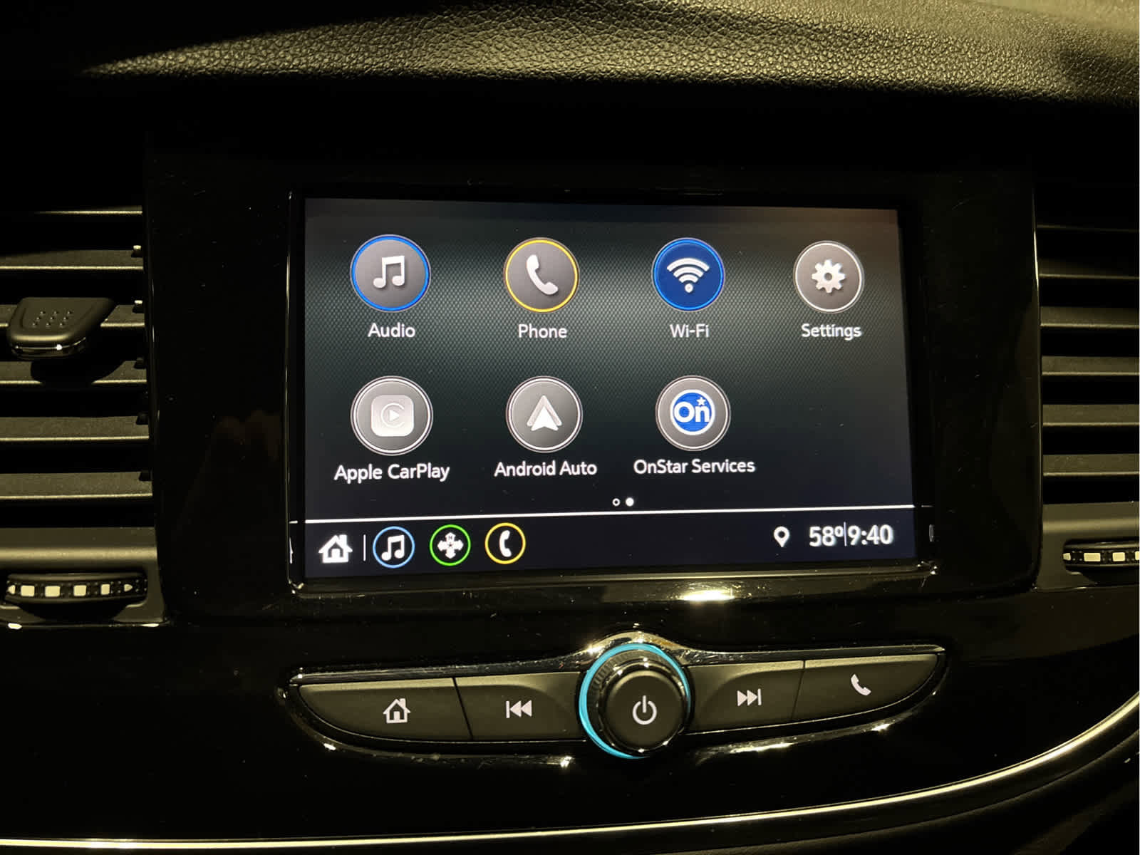 Used 2022 Buick Encore Preferred w/ Safety Package image 22